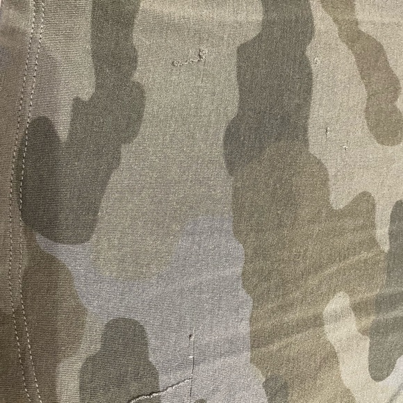 American Eagle Camo “Soft and Sexy” Tee Shirt - Picture 3 of 4